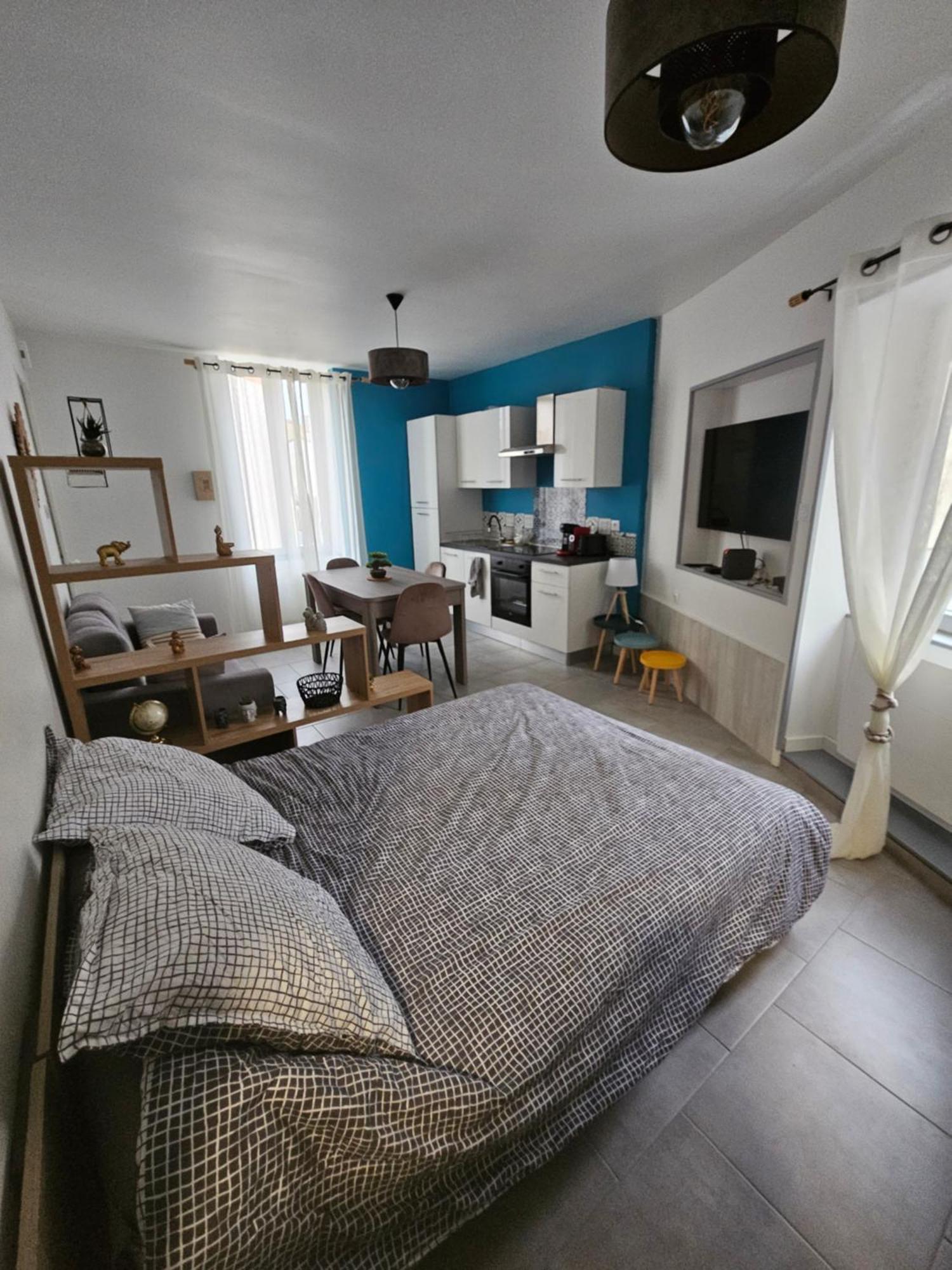 Apartmán Sarl La Famille 1 Angoulême Exteriér fotografie